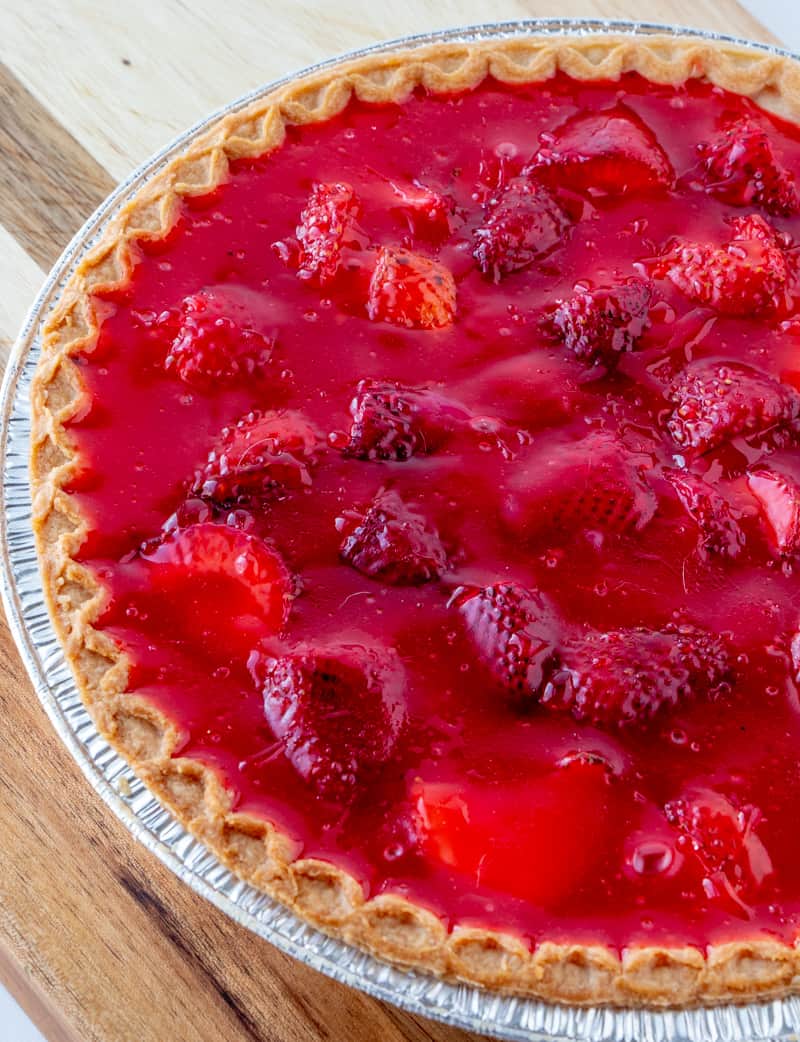 Easy delicious and bursting with flavor this Strawberry Pie is an old-fashioned recipe that has minimal ingredients intense strawberry flavor and absolutely addicting. Strawberry pie whole pie